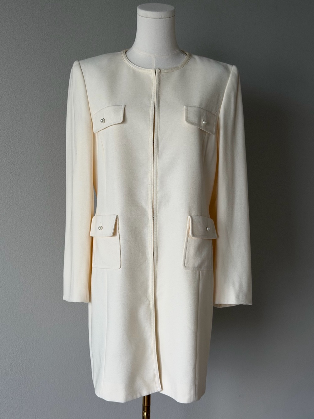 TAHARI ARTHUR S. LEVINE Cream Longline Jacket Coat Pearl Accent - 8P